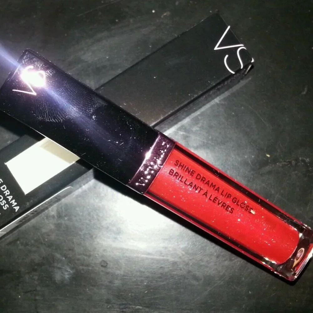 Victoria's Secret SHINE DRAMA Lip Gloss CONFIDENT